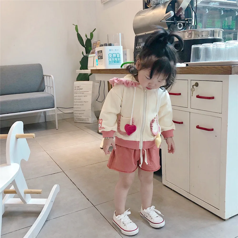 Tonytaobaby/Новая Осенняя детская одежда для маленьких девочек пальто с капюшоном куртки для девочек Одежда для маленьких девочек пальто для девочек