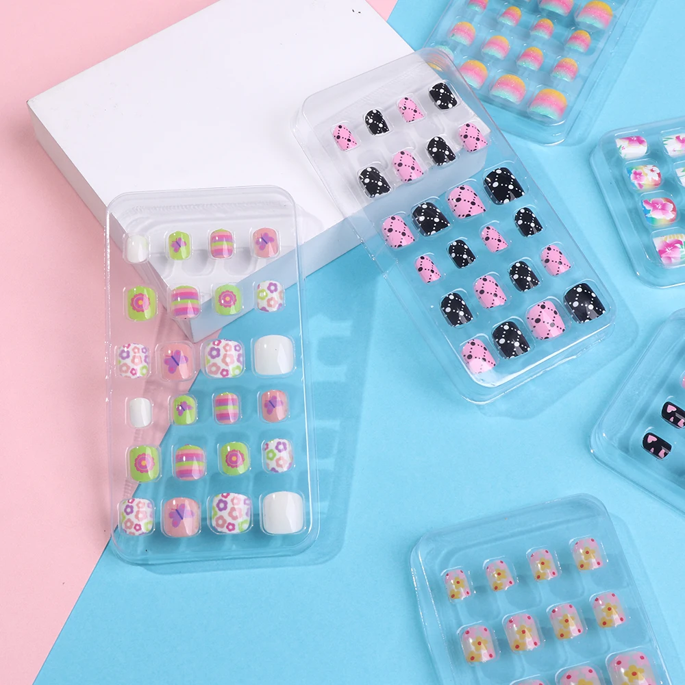 24Pcs Cute Cartoon Child False Nails Candy Wearable Fake Kids Glue Self Artificial Full Cover Nail Tips Decoration | Красота и