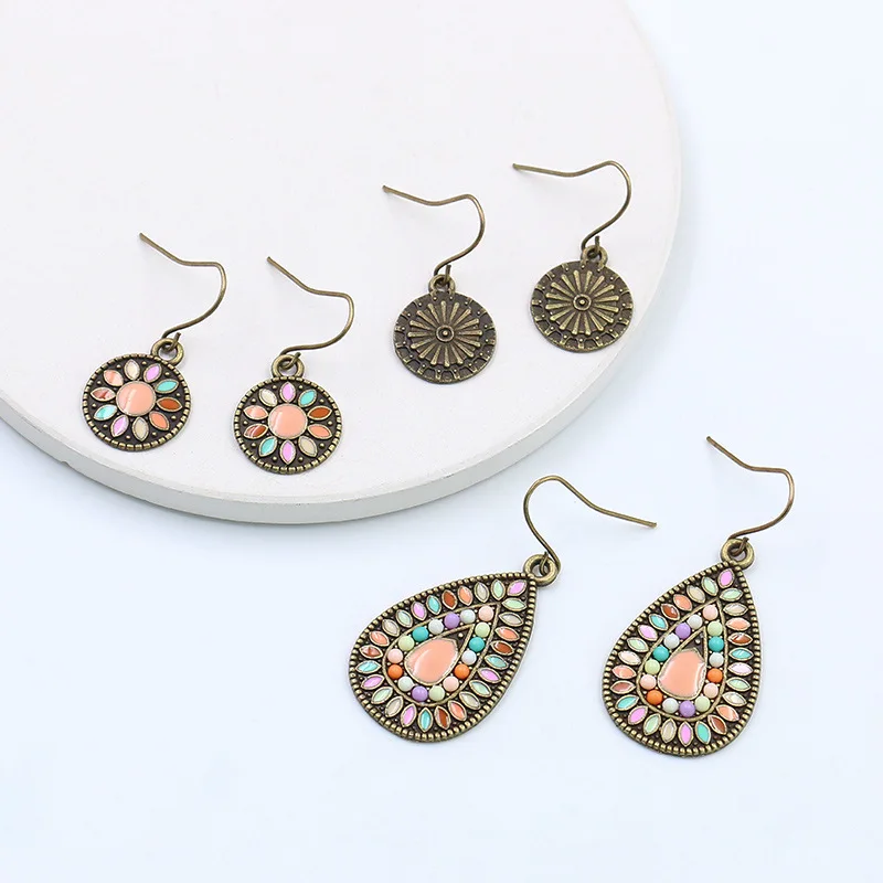 12090908145_1090711088