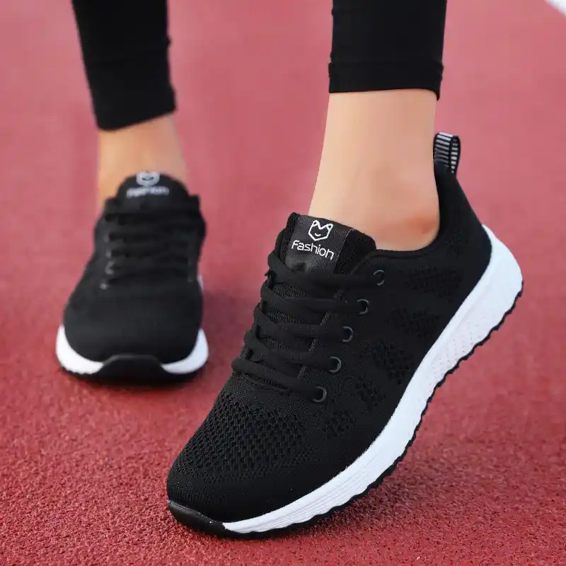 black gym shoes womens