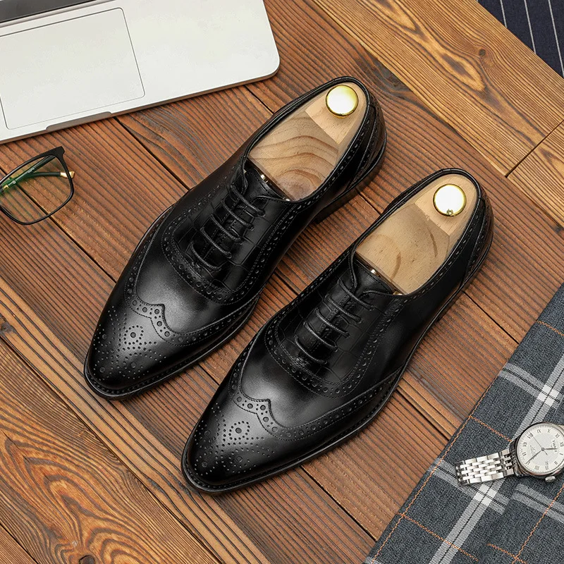 

Men Fashion Dress Shoes Oxfords Men Lace Up Carved Brogue Shoes Business Party Men Breathable Shoes