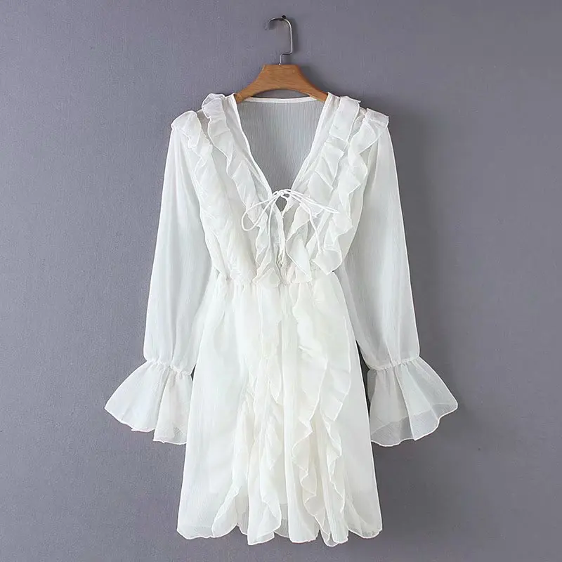 

New Style Short-height Skirt Women's, White Holiday Very Fairy Elegant Scheming V-neck Frilled Dress Short Skirt