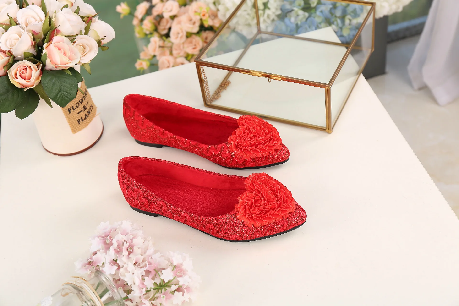 

Marriage Shoes Embroidery And Nap Warm Large Size Flat Xiu Shoes Bridal Shoes Wedding Shoes Cheongsam Shoes 404142 Yards