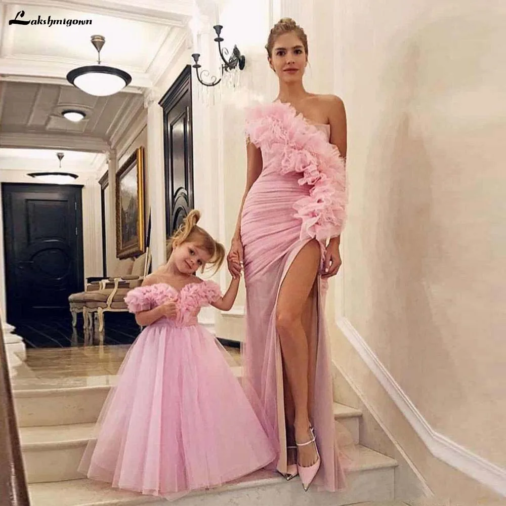 Vestidos de formales para madre e hija, vestido de fiesta de noche con un hombro plisado lateral, Sexy, de tul personalizado, Rosa modesto - Bodas y eventos