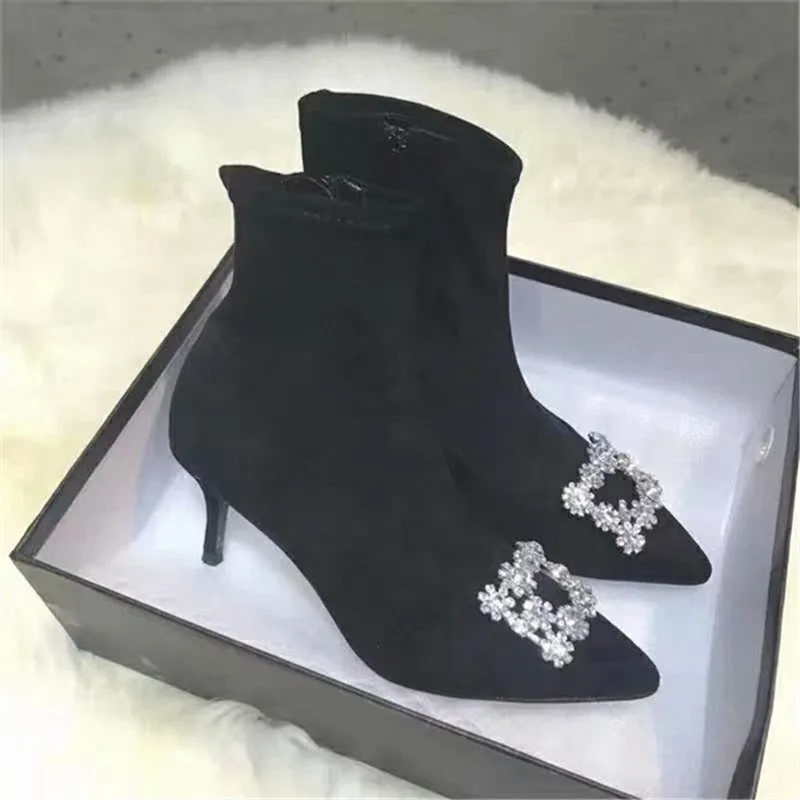 Scarpe donna/женские ботинки с металлическими украшениями; Botines Mujer; носки с цветочным узором; обувь на молнии; Botas; острый носок; chaussures femme; со стразами