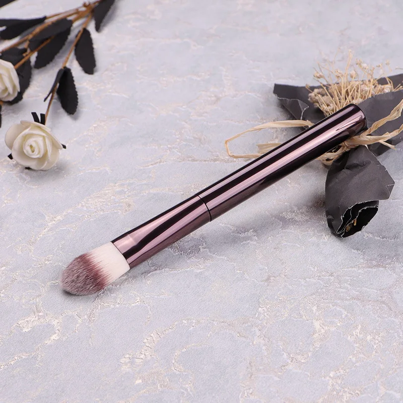 

High quality metal handle Foundation Brush 15# Concealer brush Cream special cosmetic brush Professional Tongue type mask brush