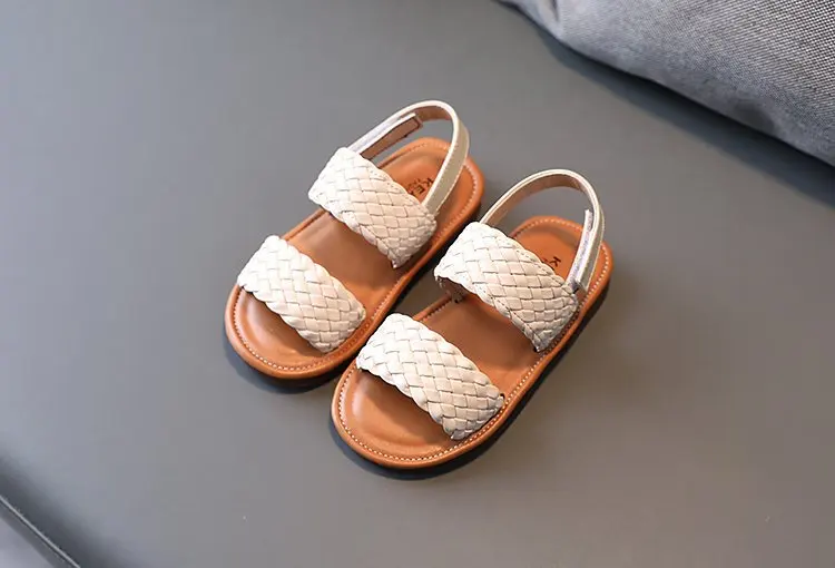 girls shoes Retro Weave Girl Sandal 2021 Summer New Fashion Child Sandals Soft Soles Beach Shoes Breathable Roman Shoes Baby Kids Flat Shoes best children's shoes