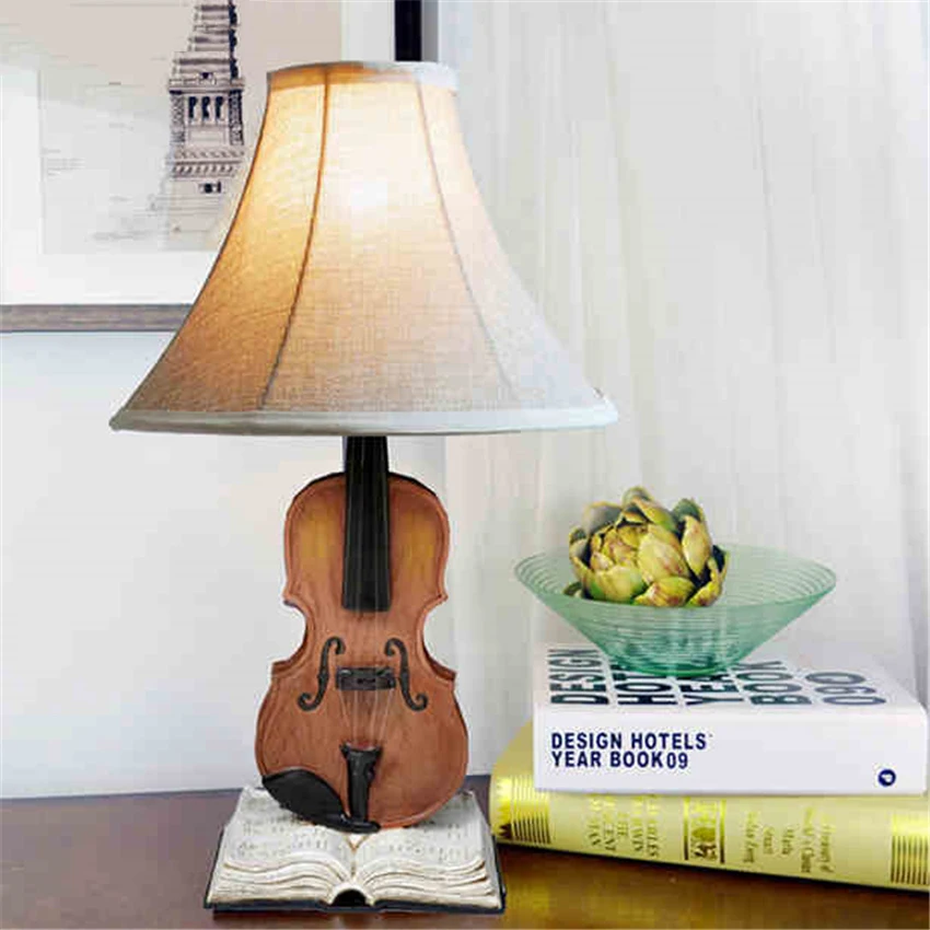 European Style Vintage Resin Violin Creative Bedside Table Lights