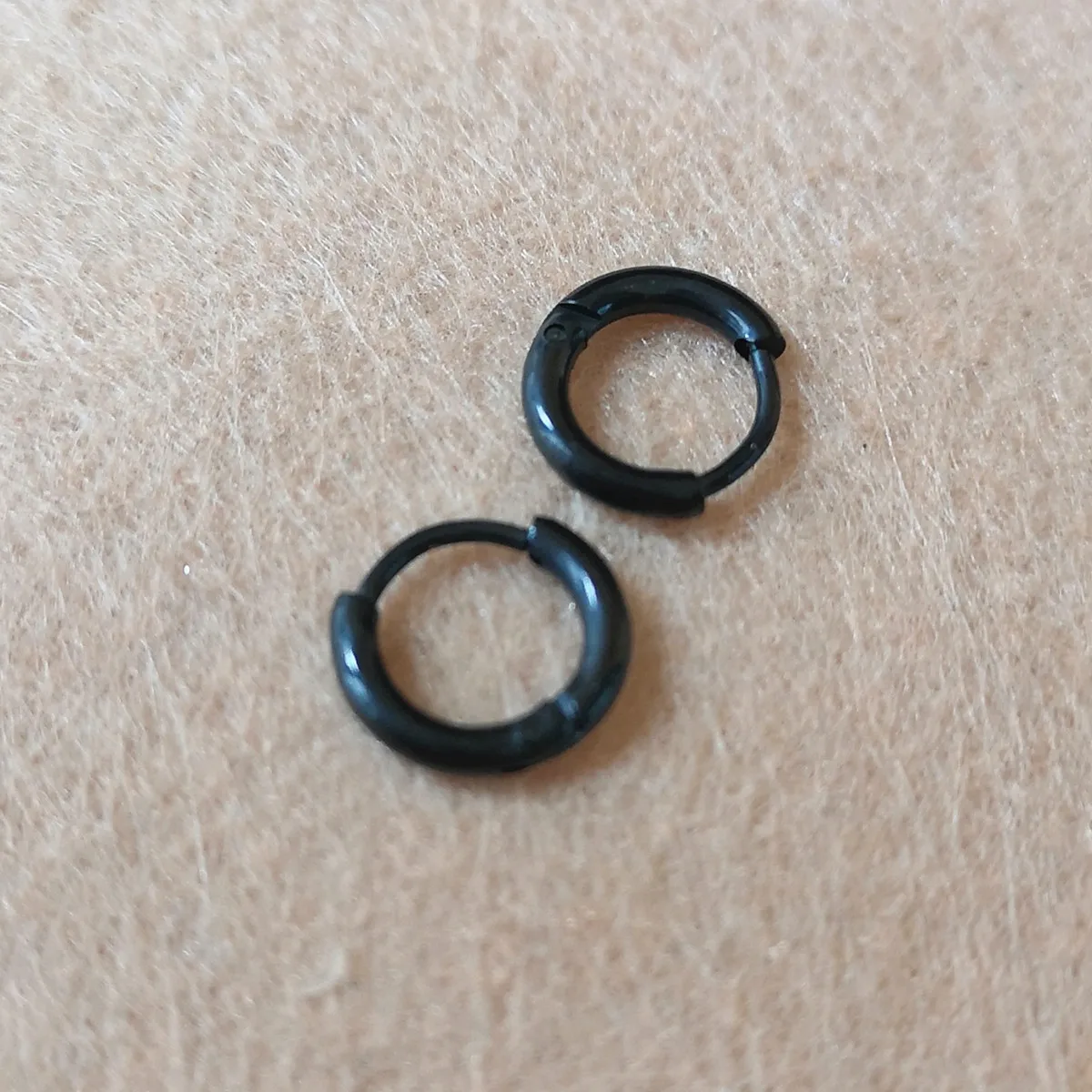 Black Plated Super Small 6mm Hoop Earrings 316 L Stainless Steel No Easy Fade Allergy Free 2