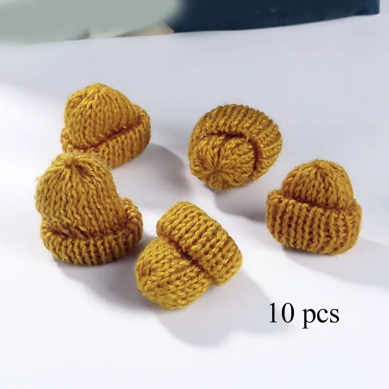dark yellow 10Pcs Color Knitting Wool Mini Hats Creative DIY Craft Supplies Cute Colorful Headwear Garment Dolls Decoration Accessories - Цвет: dark yellow