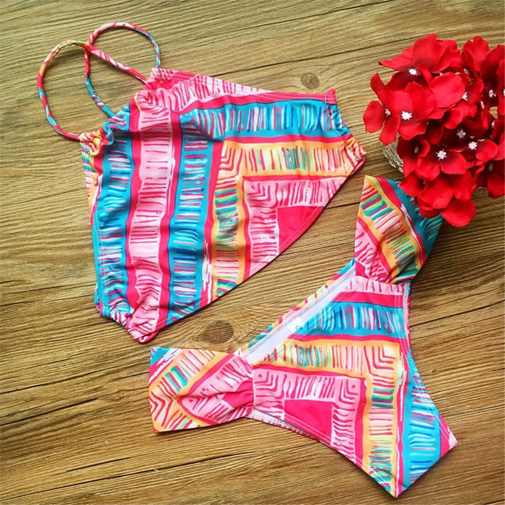 

High Neck Bikini Floral Swimsuit Hollow Out Swimwear Female Cross String Biquinis Feminino 2019 Bikini Set Bathing Suit