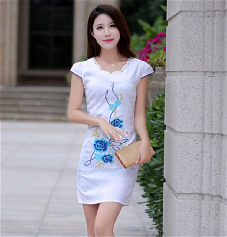 Summer New Style Women's Modern Improved Cheongsam Slim Fit Slimming Beads Crew Neck Short Sleeve Embroidery Cheongsam Dress