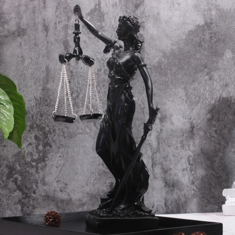 

Древних греческой богини юстиции скульптура в европейском стиле ретро смолы украшения Статуя ремесла домашнего офиса настольные украшения фигурка