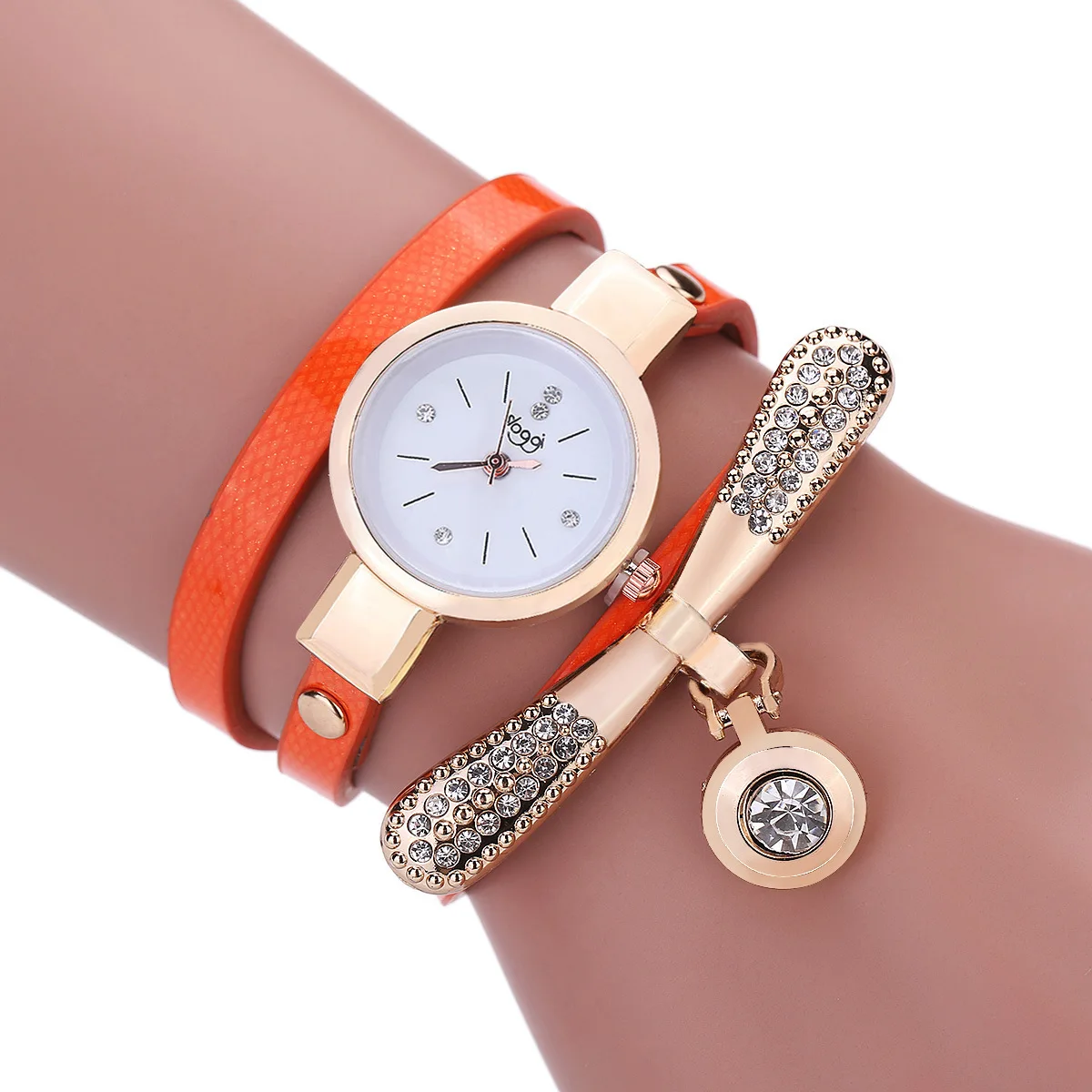

Sloggi Sound Jiao Hot Selling Dragonfly Pendant Women's Diamond Set Bracelets Bracelet Watch Three-loop Winding Women's