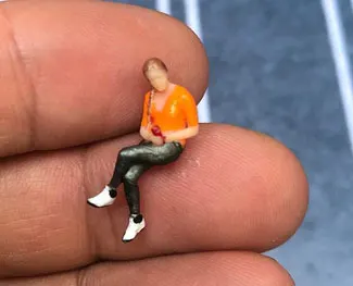1: 64 масштаб уличная сцена Diorama основа многоцелевые классические Фигурки кукла набор персонаж из смолы модель все для макета аксессуары - Цвет: Orange female