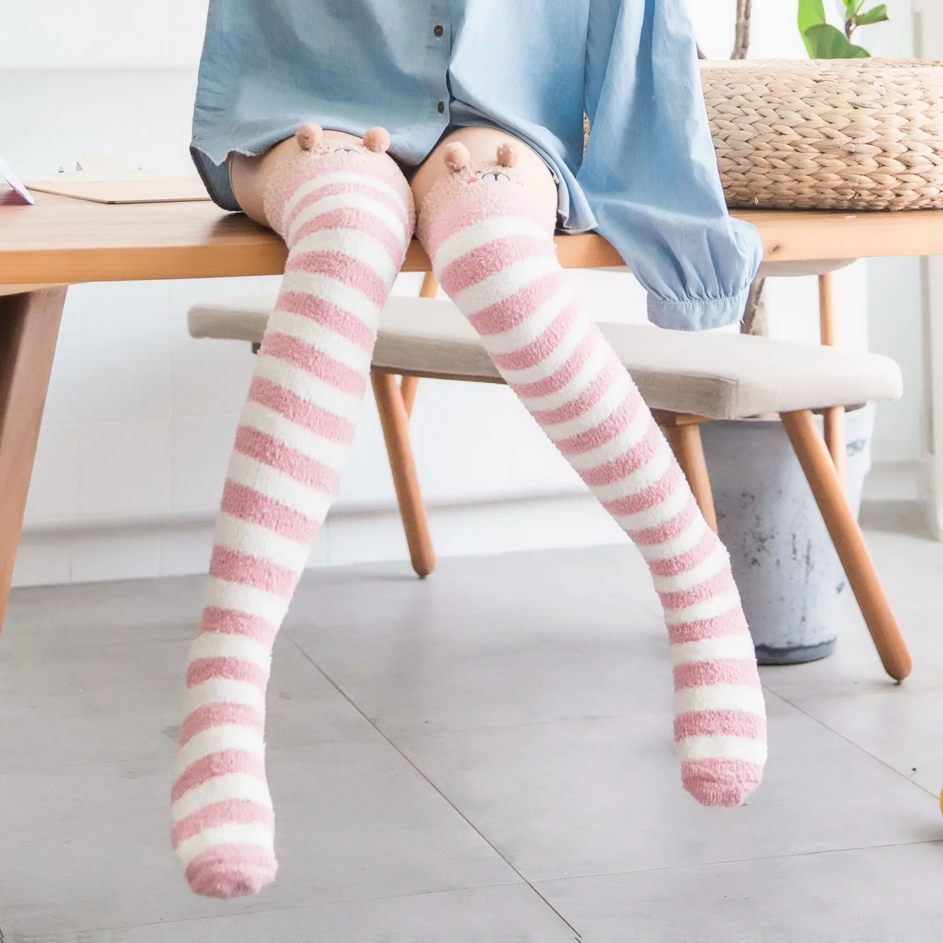 Гольфы для больших девочек; леггинсы для малышей; яркие зимние Утепленные домашние носки-тапочки из бархата кораллового цвета в японском стиле Kawaii для маленьких девочек