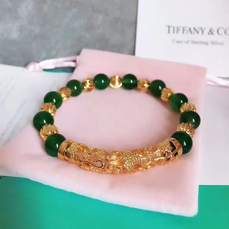 3673255828_1360495613