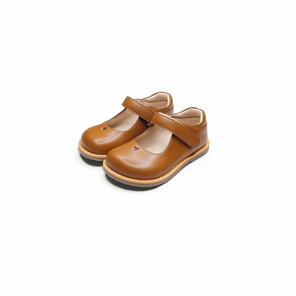 Sweet Girls Sandals Lovely Heart Soft and Breathable Children Shoes Wear-resistant sole Party Princess kids Shoes