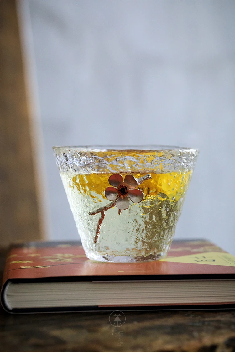 Японский стиль термостойкая прозрачная стеклянная маленькая чайная чашка китайский чайный набор кунг-фу Мастер чашка чайная чаша слива цветок украшение