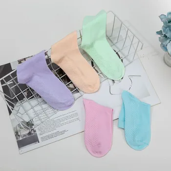 

5 Pairs Soft Cotton Fabric Women Spring Summer Socks Solid Color Femal Casual Ankle Socks Set Hot Sale Short Socks White/Black