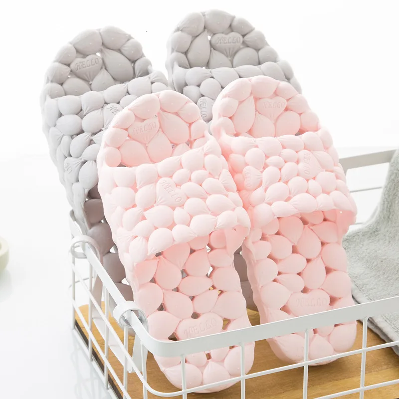 Woman Cool Slipper Family Indoor Man Shower Room Slippers Water Leakage Lovers Hollow Water Shoes Summer Message Beach Sandal