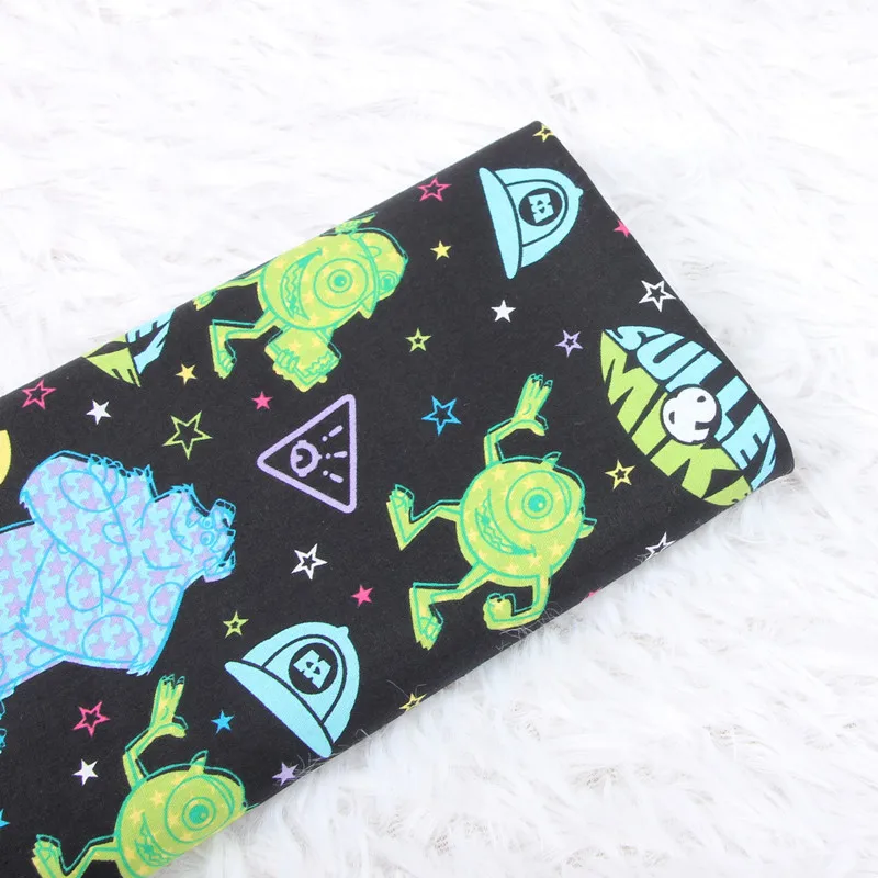 Половина метра хлопок простой черный низ мультфильм печати, ручная работа DIY лоскутное платье Детская одежда CR-123