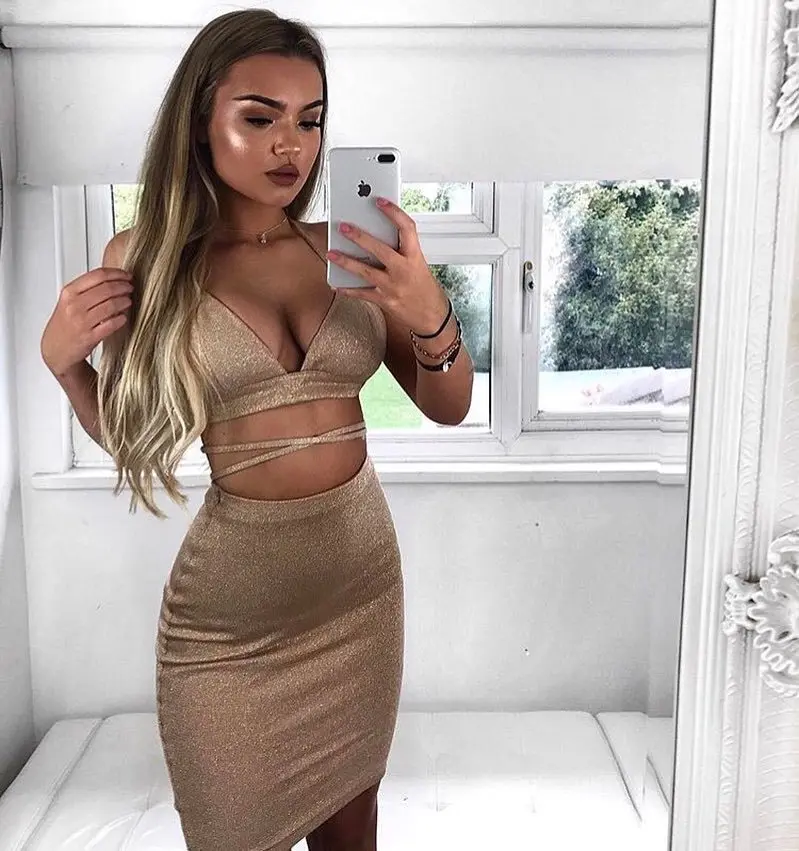 4551435851_1978932204