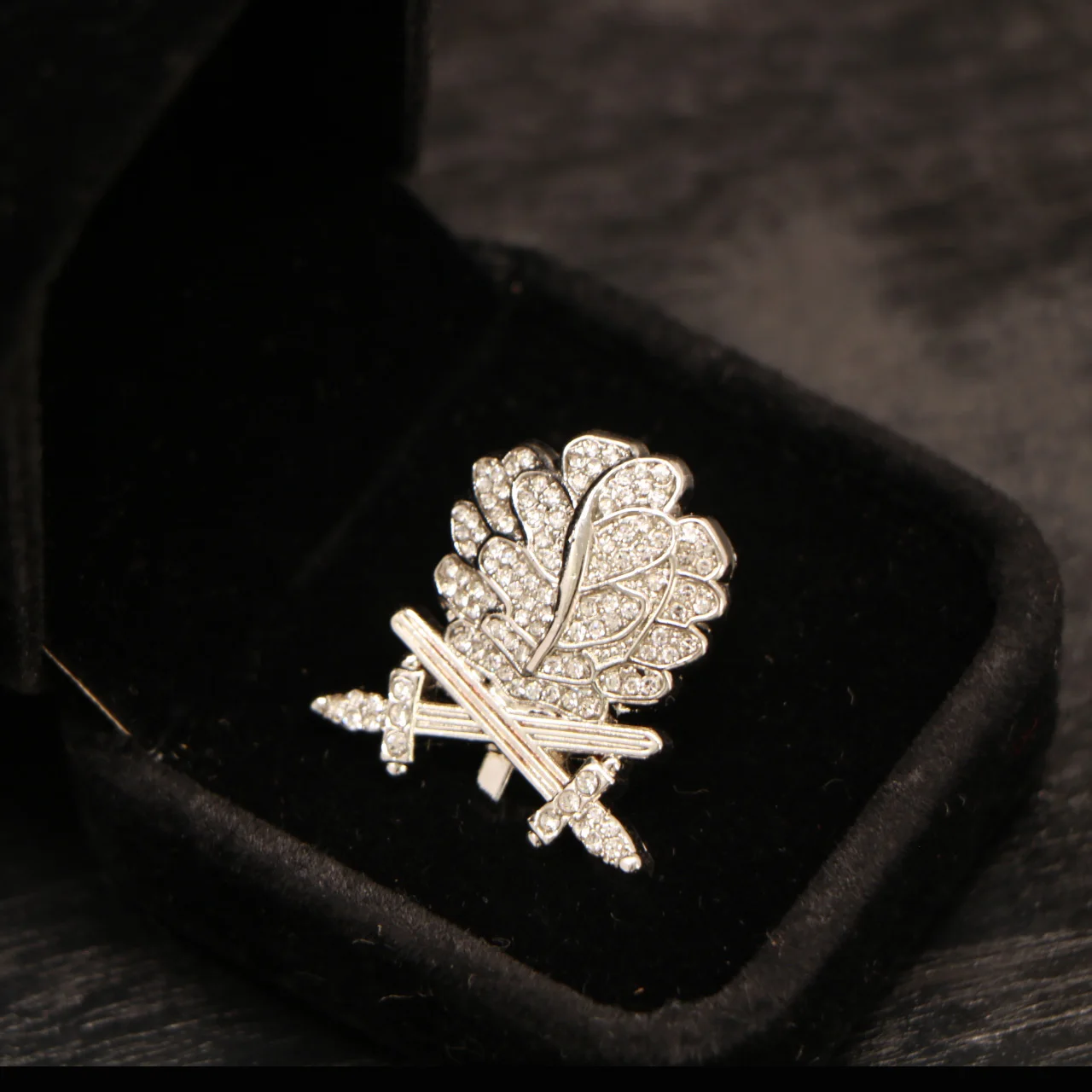 Top quality WW2 Prussian German medal Gold diamond Oak Leaf badge Iron Cross