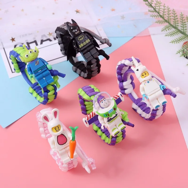 

Party Favors Toy Story Buzz Lightyear Bracelet Hand Avengers Endgame Building Block Iron Man Captain America Actiefiguren Gift