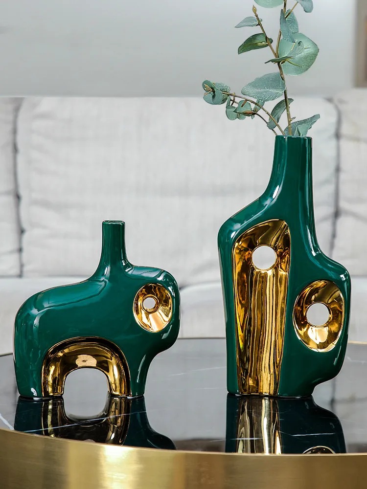 

Ceramic Vase Abstract Hollow Out Irregular Modern Home Decoration Handicraft Furnishings Flower Arrangement Golden Flower Vase