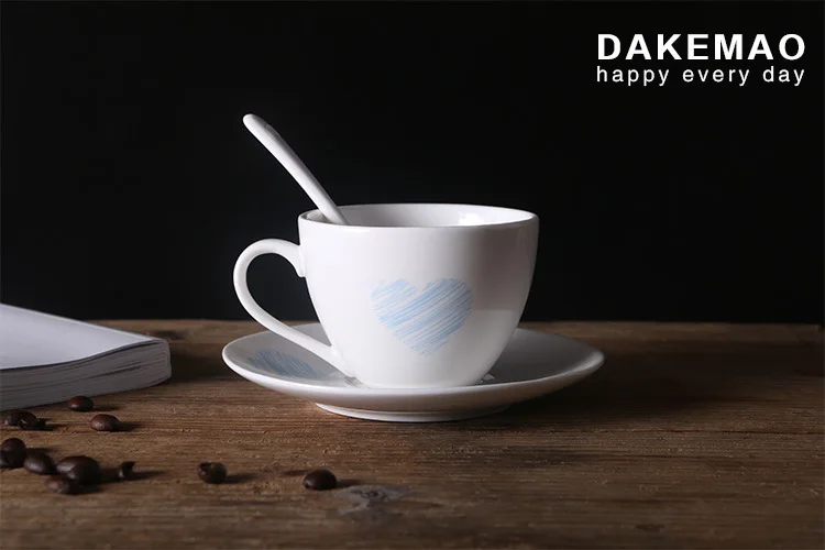 Керамическая чашка с влюбленным узором, парная кружка, домашняя кофейная чашка, тарелка, набор ложек, чайная чашка и блюдце, наборы