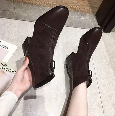 Brown Fur lining Зимние ботинки; женская обувь; женские ботинки; Модные Черные ботильоны; зимние ботинки; Новинка года; зимние теплые ботинки с коротким мехом; удобные; B02 - Цвет: Brown Fur lining