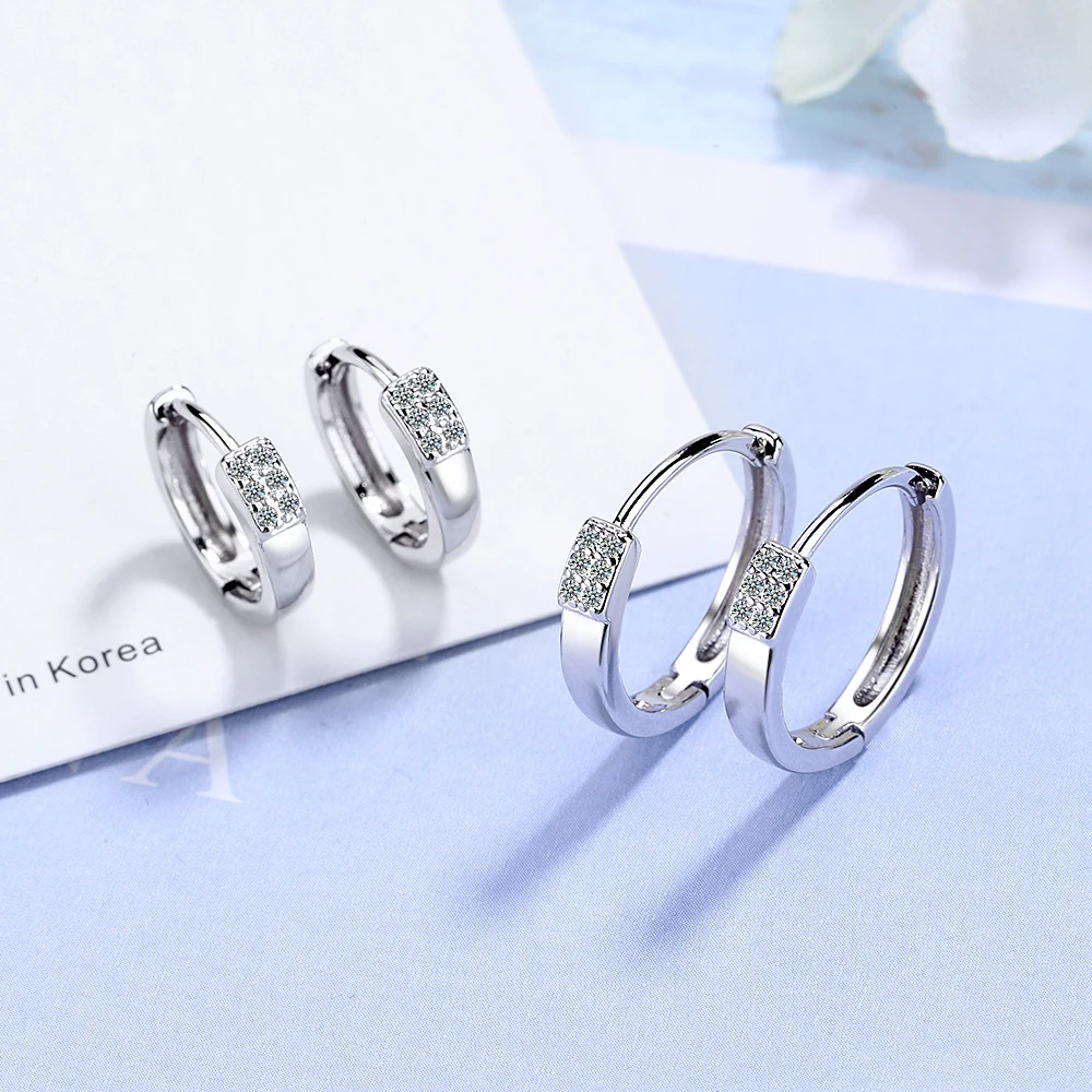 

Серьги женские круглые из серебра 925 пробы с фианитом