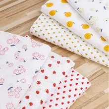 Клубника хлопок марля ткань двухслойная детская ткань швейный материал флуоресцентный для детского полотенца или нагрудника 45x150 см W300350