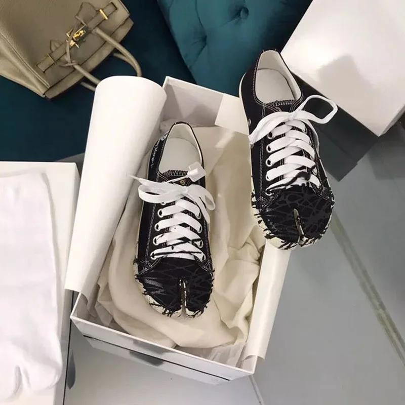 Canvas-Shoes Sports Fashion Girls/ladies with Letter-Design Flat for CC8080 Trendy