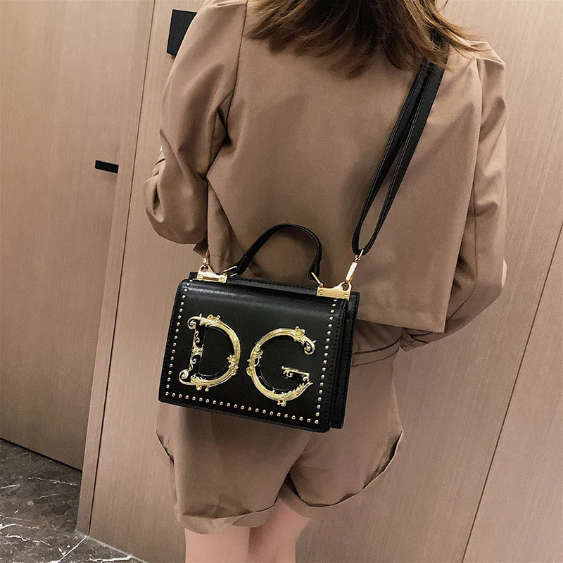 

New Style High Grade Sense Bag Women's 19 New Style D Word Double-Sided Shoulder Bag Rivet Hand Square Sling Bag Europe And Amer