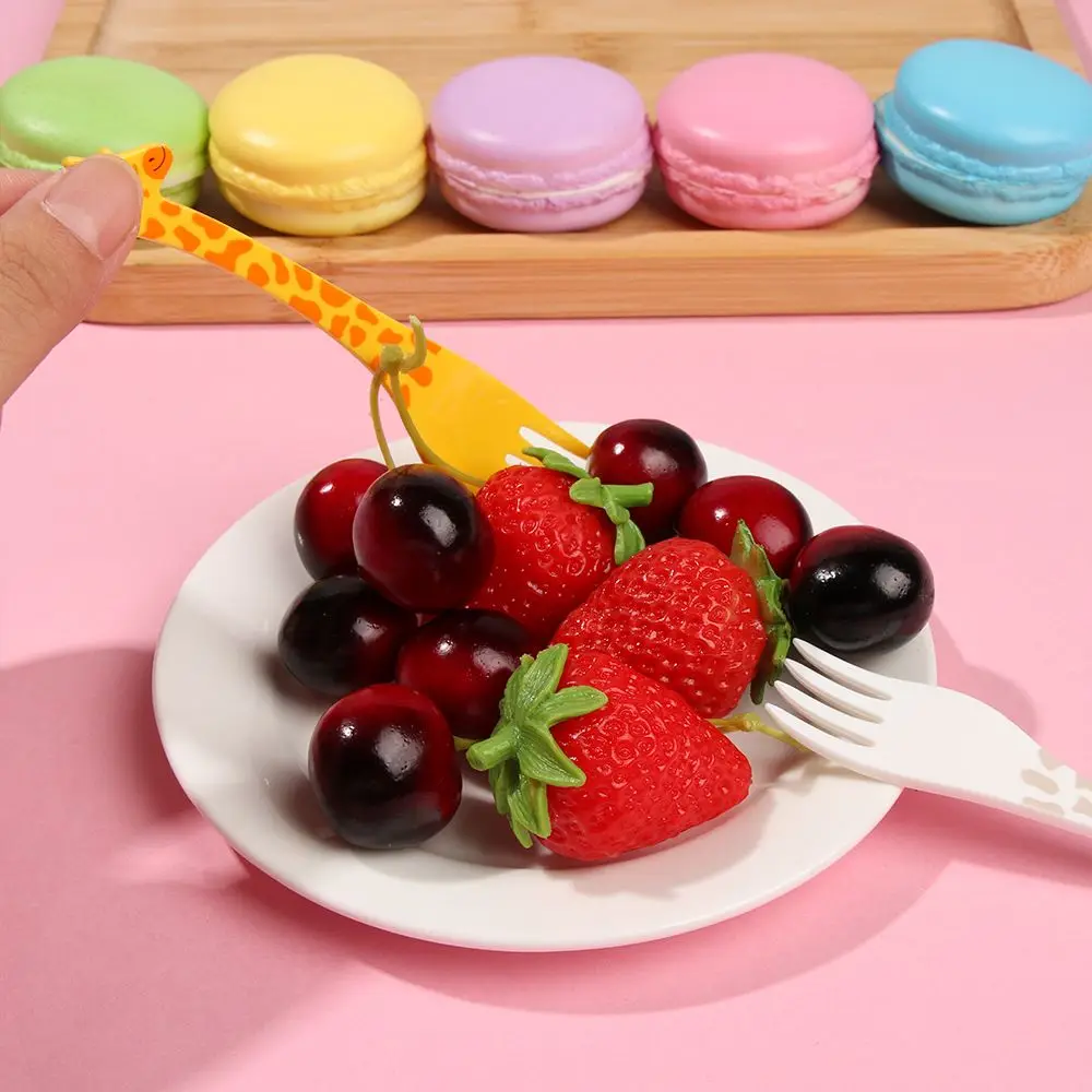 Giraffe Fruit Fork Mini Cartoon Children Snack Cake Dessert Fruit Pick Toothpick Salad Kids Tableware 12 Pcs/Set