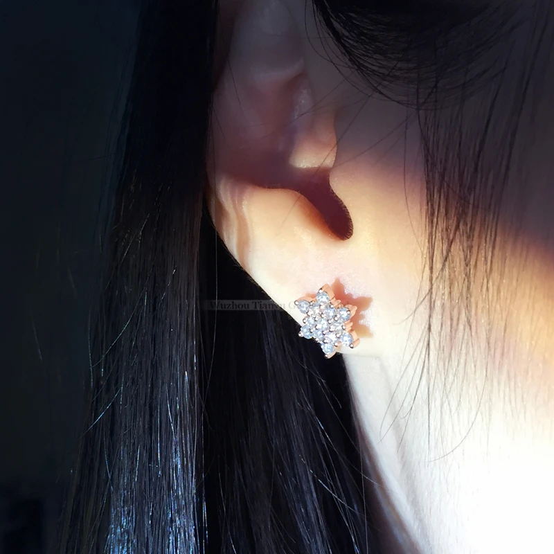 Женские серьги гвоздики с фианитами серебряные ювелирные изделия ручной