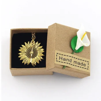 

Handmade Kraft Paper Gift Box With Dried Sunflowers And Label Earrings Rings Storage Jewelry Box Gifts Packaging Box