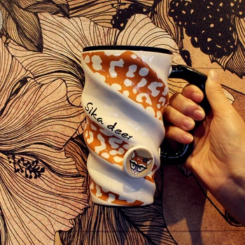 

Large-capacity Mug Creative with Spoon Coffee Cup Cute Couple Office Drinking Water Ceramic Cup Tazas De Ceramica Creativas