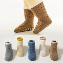 Chaussettes de printemps antidérapantes en caoutchouc pour bébé fille, chaussettes de sol antidérapantes, en coton doux, pour nouveau né, garçon 