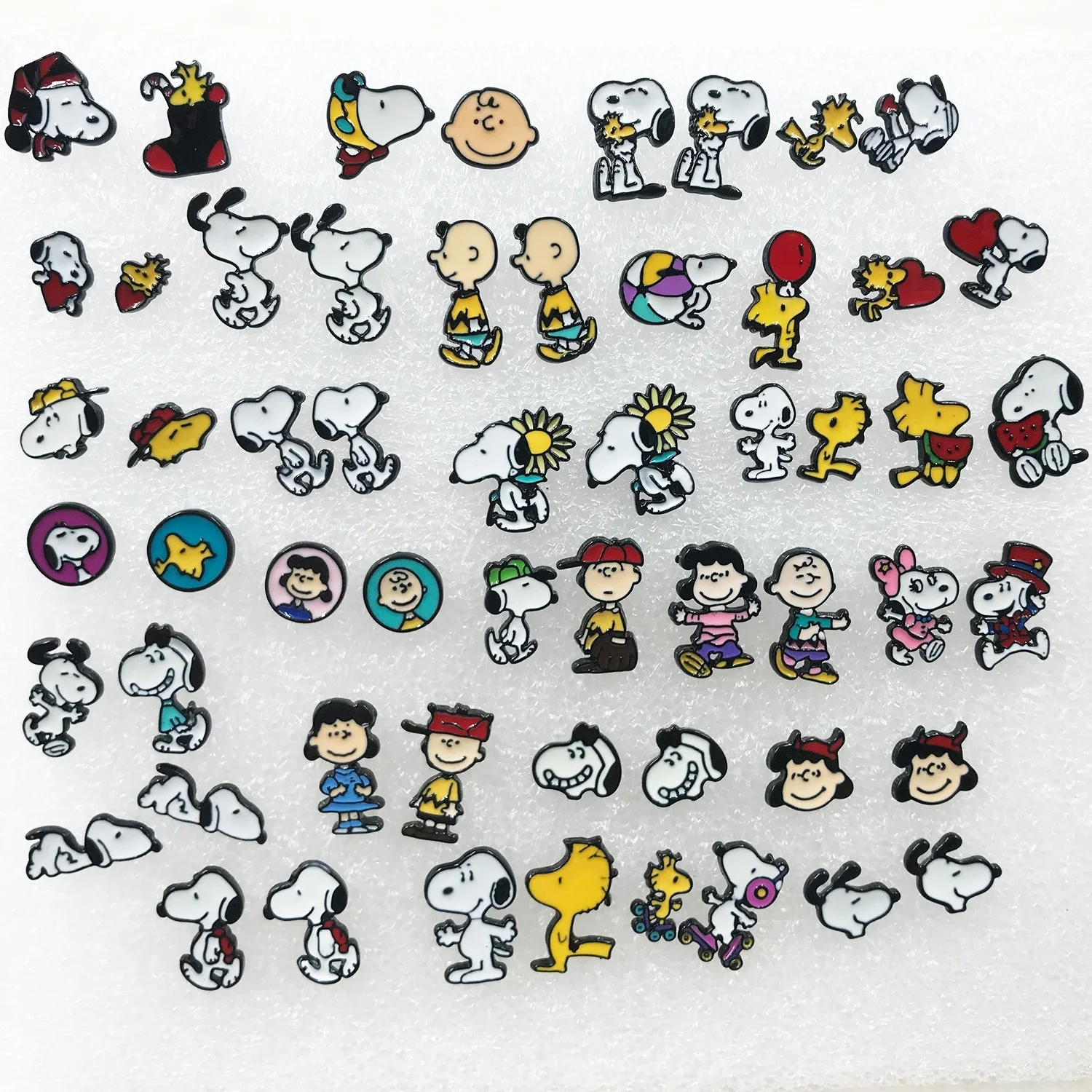 EUPNHY 1 Pair Cute Dogs Peanuts Hypoallergenic Earrings Cartoon Piercing Stud Earrings for Women Girls Small Earring Jewelry