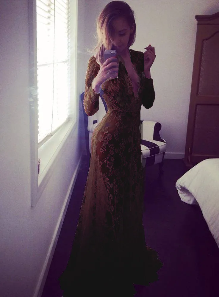 2313957780_1492025757m