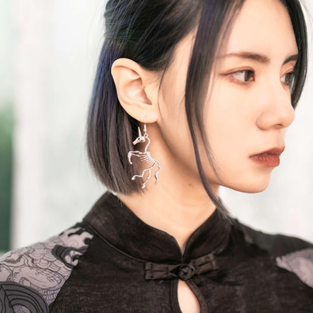 

Silver Color Hyperbole Unicorn Dangle Earring Skeleton Drop Earring Personality Punk Alloy Dangle Earring Women Fashion Jewelry