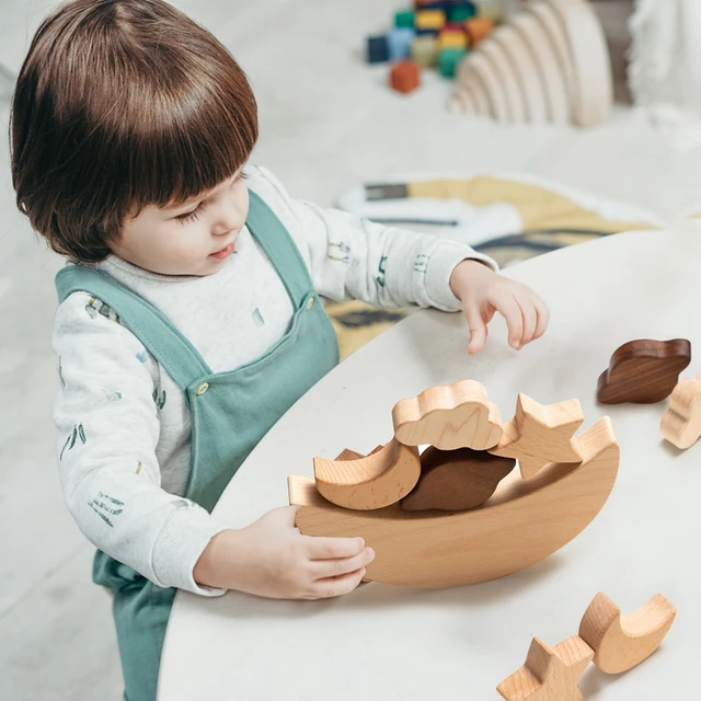 1Set Wooden Stacking Toys for Children Montessori Wooden Blocks DIY Baby Educational Toys Star Moon Balance Constructor Math Toy 2