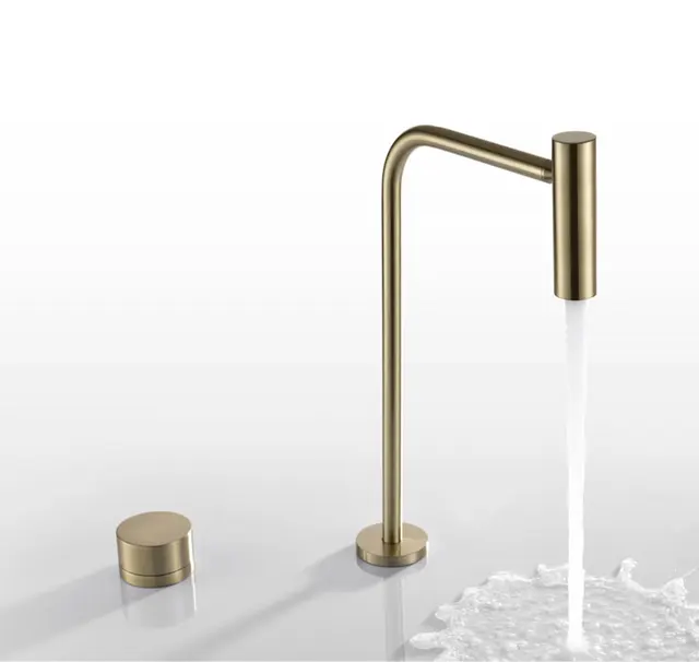 真鍮製キッチン蛇口、360°回転式温水・冷水混合栓、ダブル