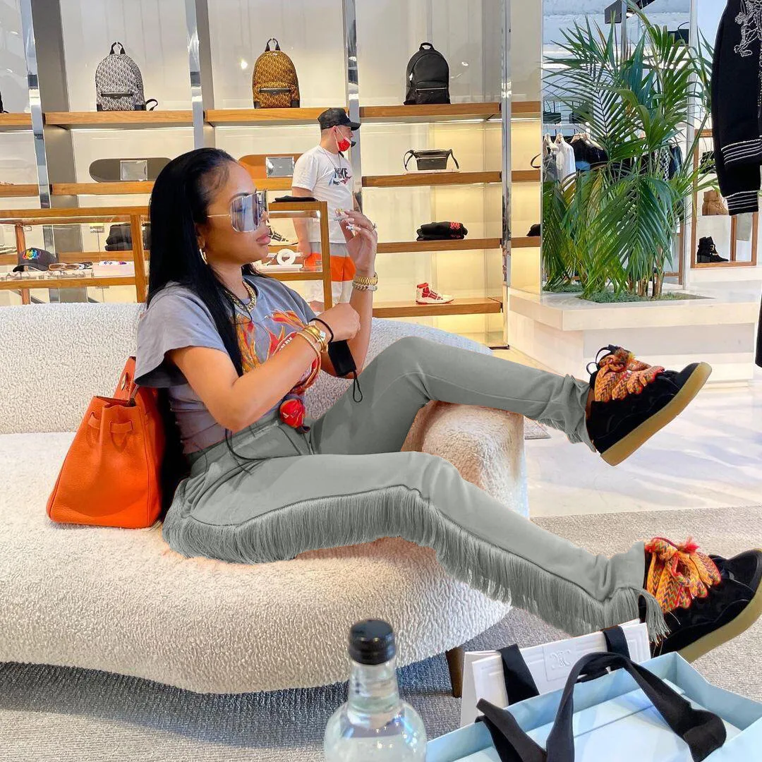 Venda por Atacado Itens a Granel Calças de Cintura Lotes Activo Wear Desportivo Feminino Extra-longo Sweatpant Casual Harajuku Lado Borlas Emendadas Alta 18 Calças e capris