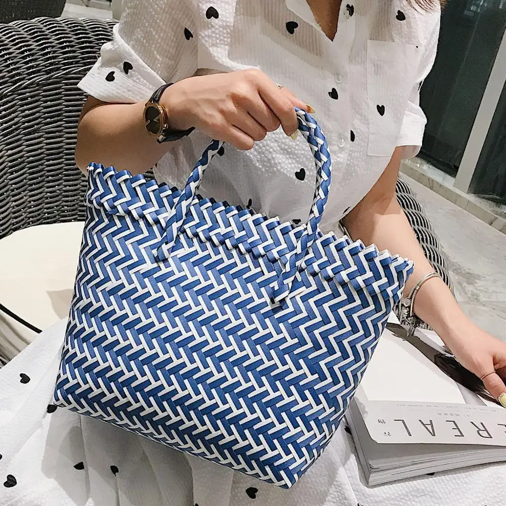 

2019 Summer Handbags Shopping Basket Striped Hand Knitted Handbag Large Capacity Weave Beach Bags Totes Bags For Women TNT29