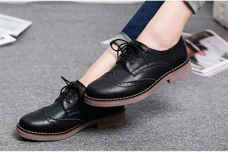 Spring Autumn Lace-Up Soft Leather Women Shoes Oxford Vintage Carved Flat Oxford Shoes For Women Big Size 41 Female Brogue Shoes (13)