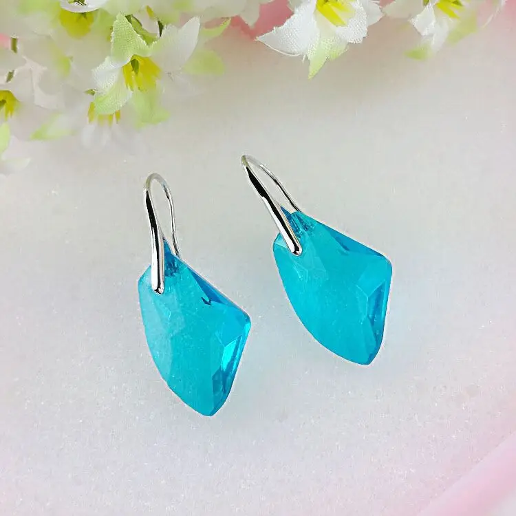 

Fine jewelry 925 sterling silver suitable for ladies wedding axe wish stone sea blue earrings yw071